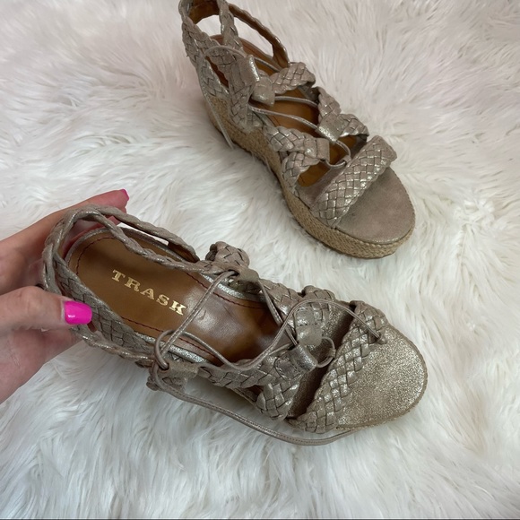 Trask Wedged Braided Strappy Heel- Women's size 8- Pewter/ Gold - Picture 2 of 8